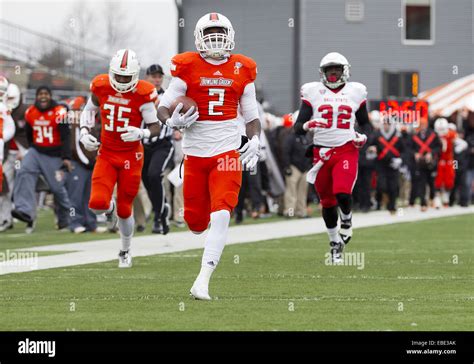 bowl games|WATCH: Bowling Green takes opening kickoff back 100 yards for .